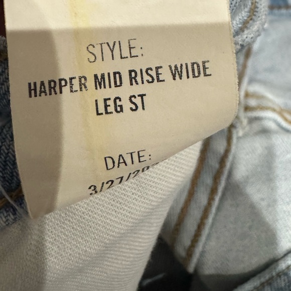NWT AGOLDE HARPER Wide Leg jeans in “Trouble” light wash - Picture 10 of 10